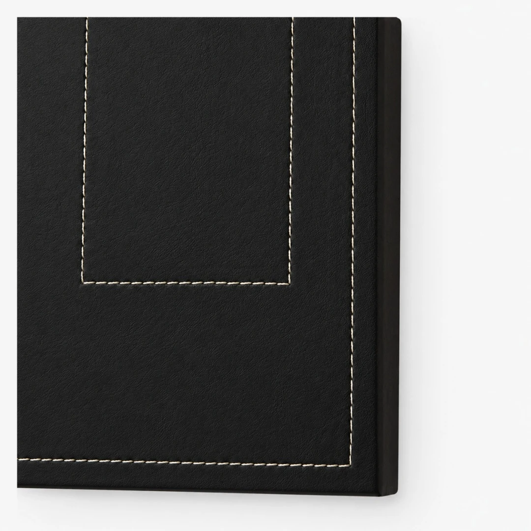 detail_leather_stitching