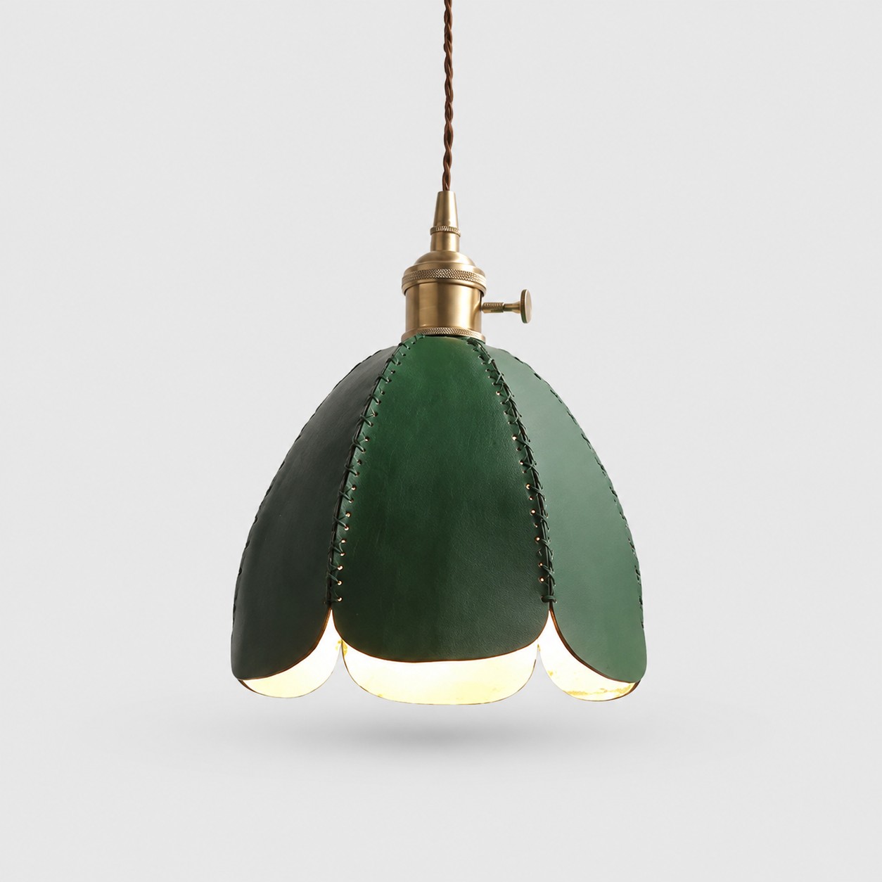 Single green leather pendant